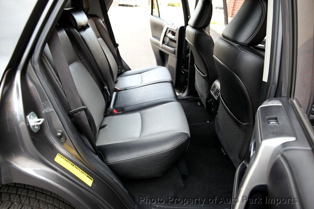 2017 Toyota 4Runner SR5 Premium 4WD photo 29