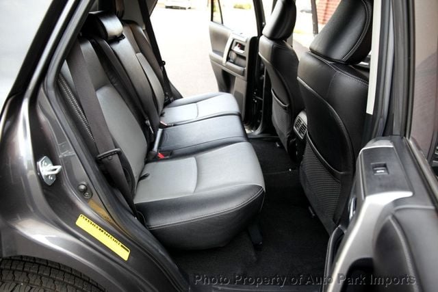 2017 Toyota 4Runner SR5 Premium 4WD - 22872213 - 29