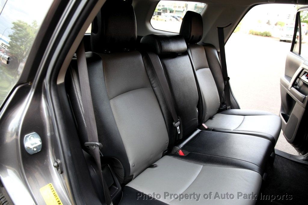 2017 Toyota 4Runner SR5 Premium 4WD photo 31