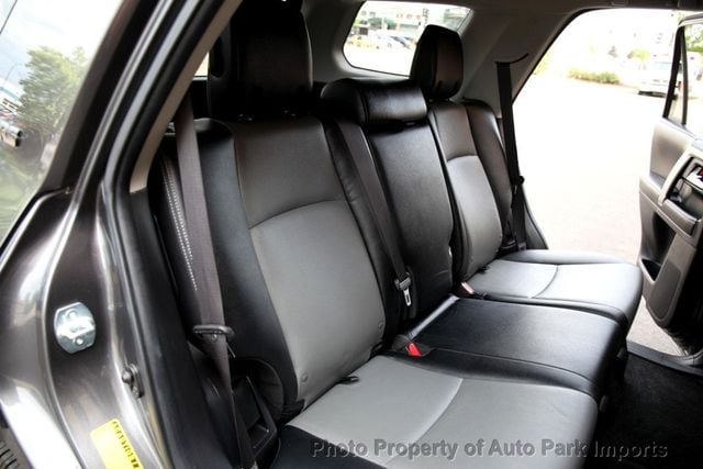 2017 Toyota 4Runner SR5 Premium 4WD - 22872213 - 31