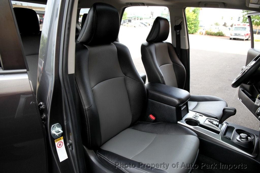 2017 Toyota 4Runner SR5 Premium 4WD photo 34