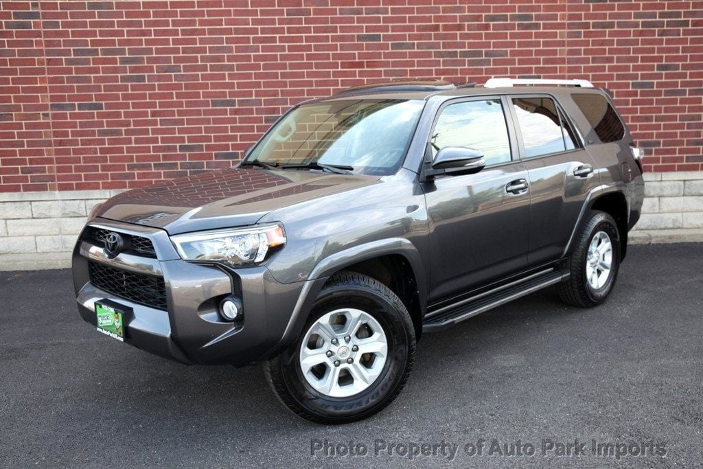 2017 Toyota 4Runner SR5 Premium 4WD photo 3