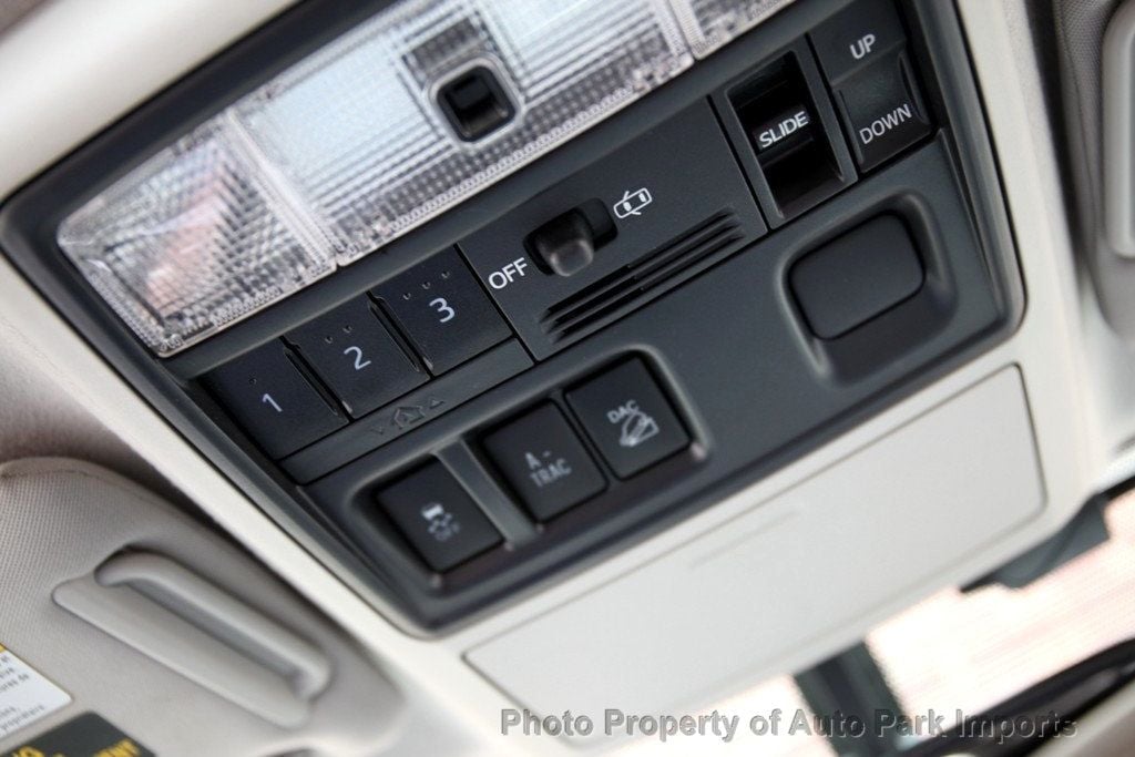 2017 Toyota 4Runner SR5 Premium 4WD photo 43