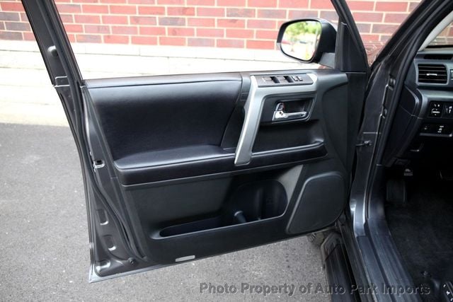 2017 Toyota 4Runner SR5 Premium 4WD - 22872213 - 50