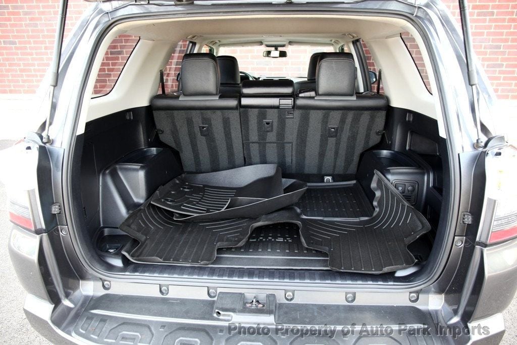 2017 Toyota 4Runner SR5 Premium 4WD photo 50