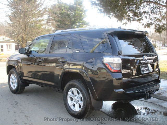 2017 Toyota 4Runner SR5 Premium 4WD - 18712358 - 4