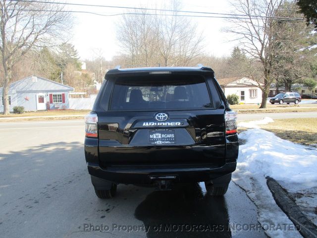 2017 Toyota 4Runner SR5 Premium 4WD - 18712358 - 5