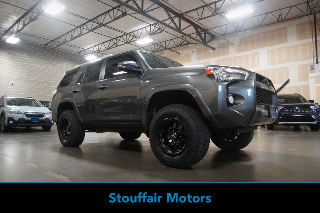 2017 Toyota 4Runner SR5 Premium 4WD - 22995599 | Video 1