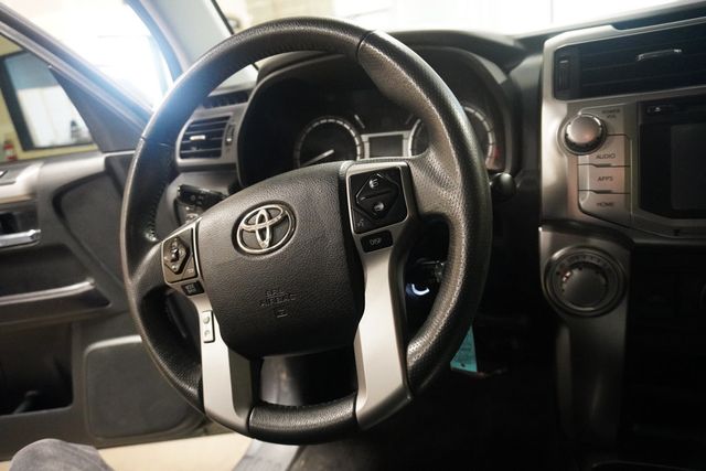 2017 Toyota 4Runner SR5 Premium 4WD - 22995599 - 10