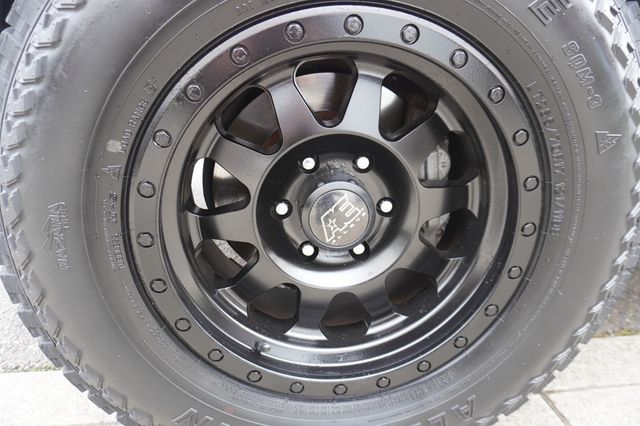 2017 Toyota 4Runner SR5 Premium 4WD - 22995599 - 17