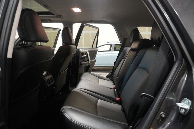 2017 Toyota 4Runner SR5 Premium 4WD - 22995599 - 6