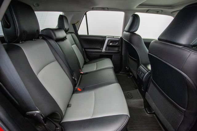 2017 Toyota 4Runner SR5 Premium 4WD - 22904787 - 25