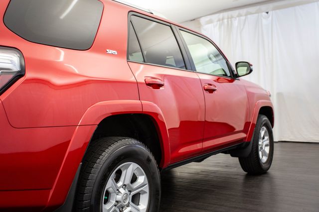 2017 Toyota 4Runner SR5 Premium 4WD - 22904787 - 32