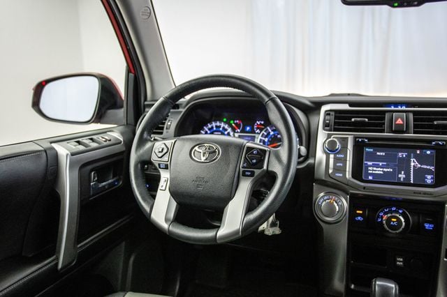 2017 Toyota 4Runner SR5 Premium 4WD - 22904787 - 3