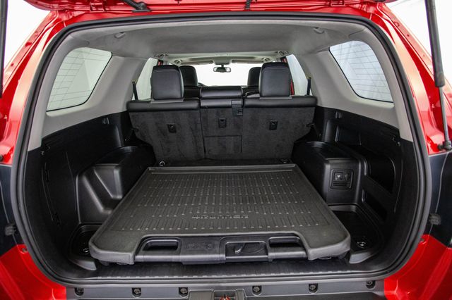 2017 Toyota 4Runner SR5 Premium 4WD - 22904787 - 39