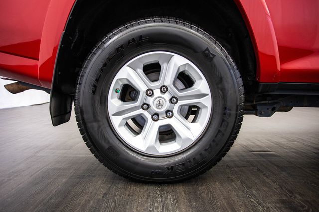 2017 Toyota 4Runner SR5 Premium 4WD - 22904787 - 41