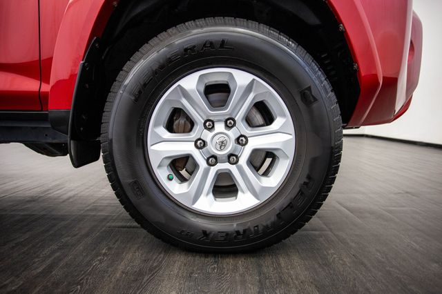 2017 Toyota 4Runner SR5 Premium 4WD - 22904787 - 42