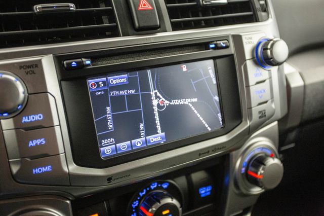 2017 Toyota 4Runner SR5 Premium 4WD - 22904787 - 52