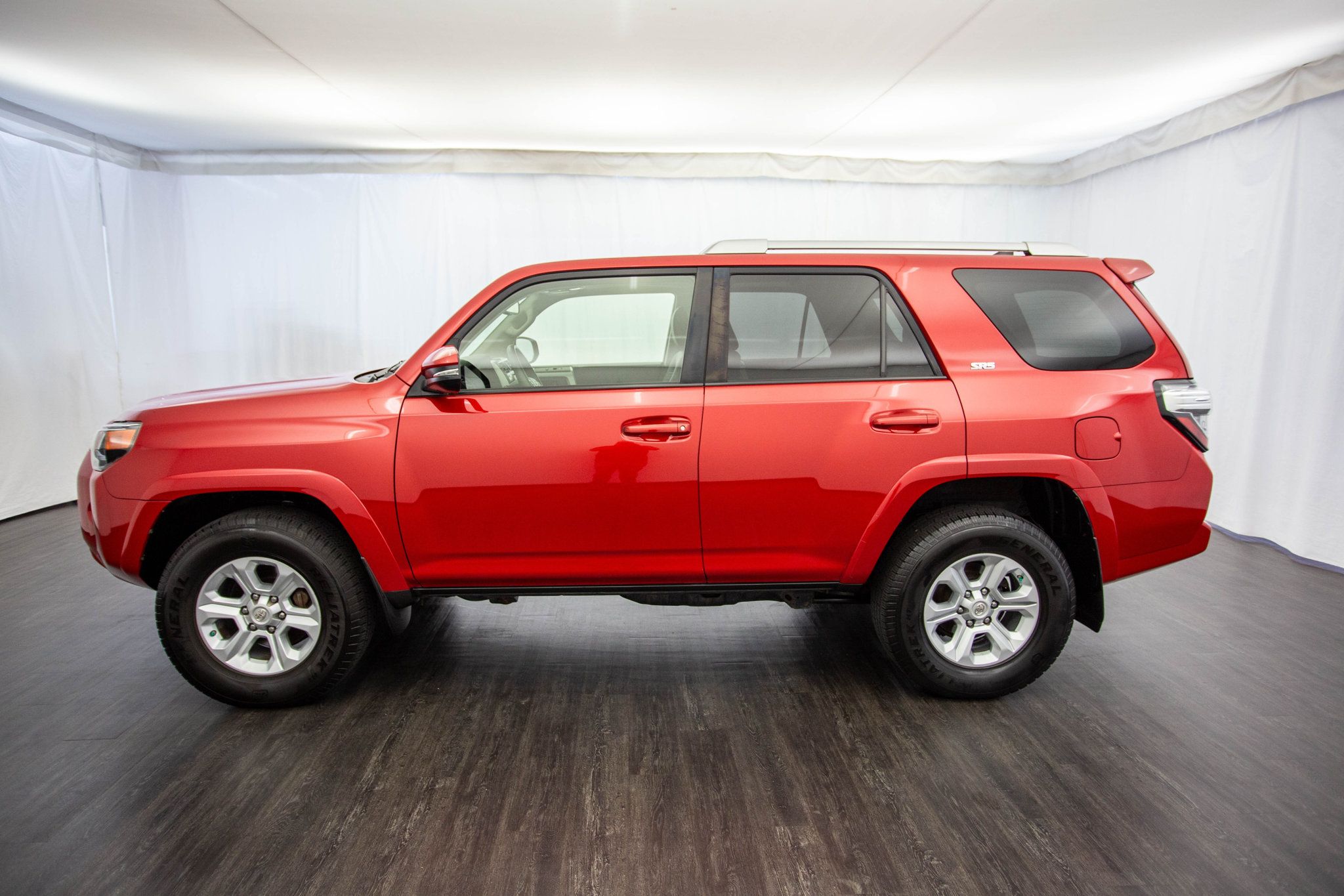 2017 Toyota 4Runner SR5 Premium 4WD photo 8