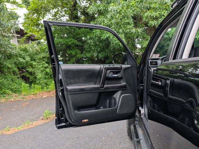 2017 Toyota 4Runner TRD Off Road 4WD - 23030891 - 9