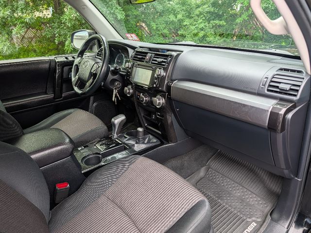 2017 Toyota 4Runner TRD Off Road 4WD - 23030891 - 33
