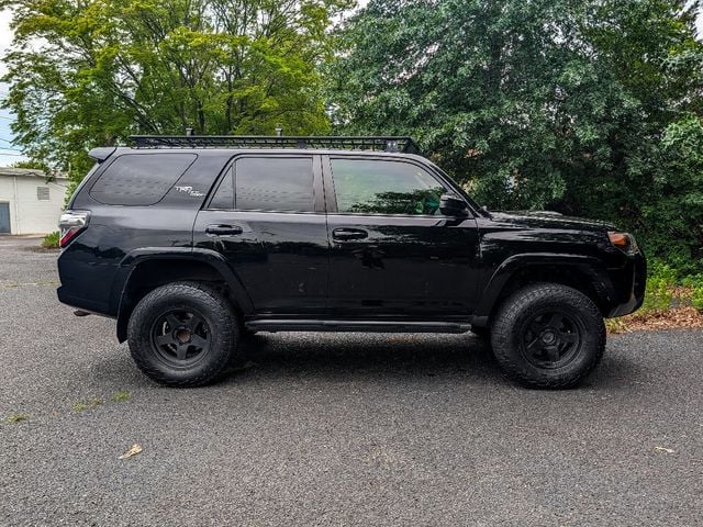 2017 Toyota 4Runner TRD Off Road 4WD - 23030891 - 3