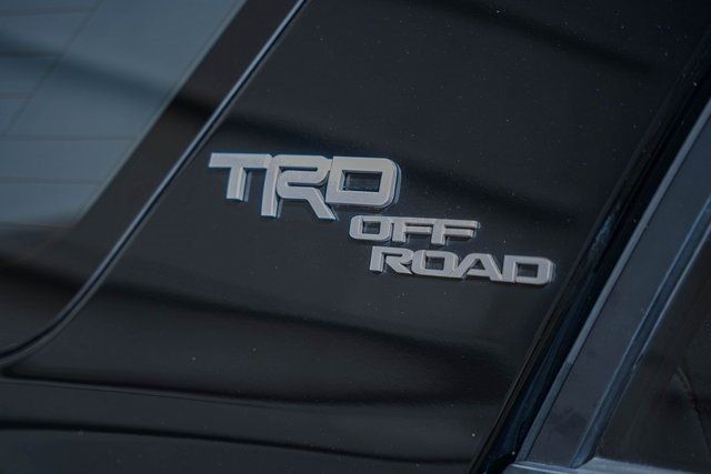 2017 Toyota 4Runner TRD Off Road Premium 4WD - 22373958 - 18