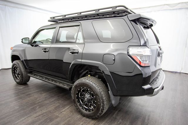 2017 Toyota 4Runner TRD Off Road Premium 4WD - 22368362 - 10