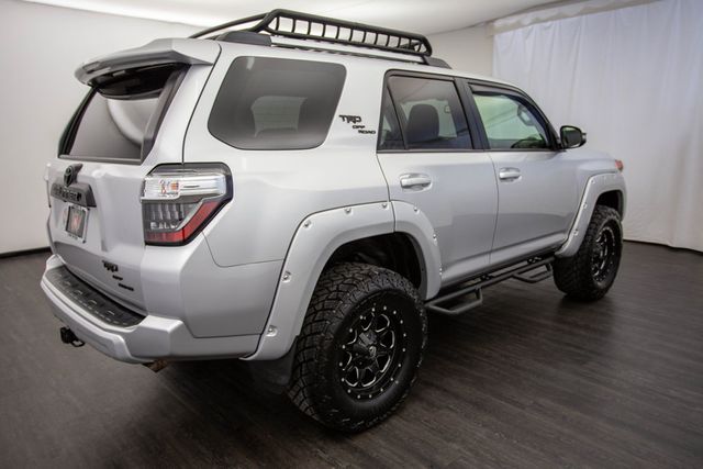 2017 Toyota 4Runner TRD Off Road Premium 4WD - 22721825 - 9