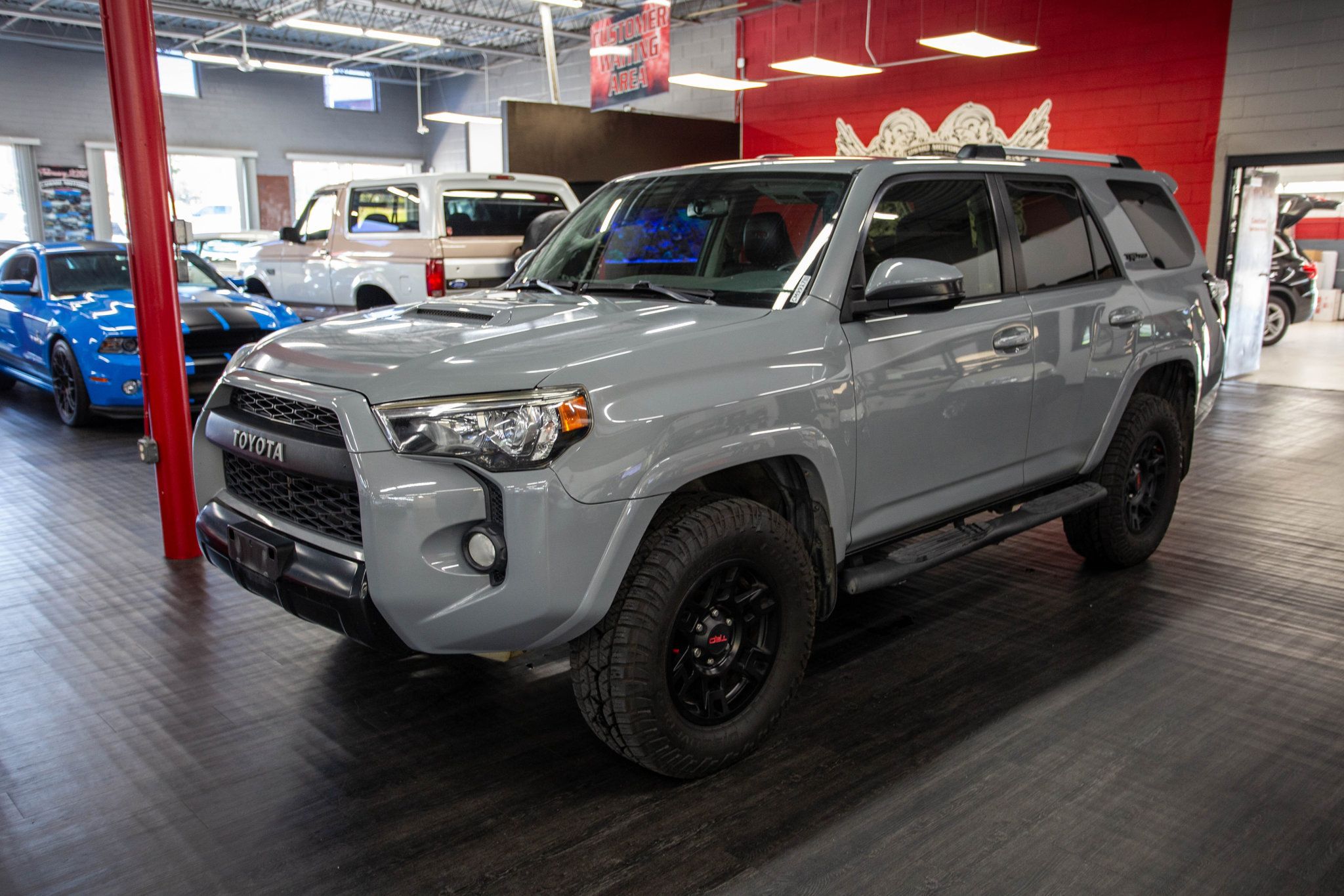 2017 Toyota 4Runner TRD Pro 4WD photo 3