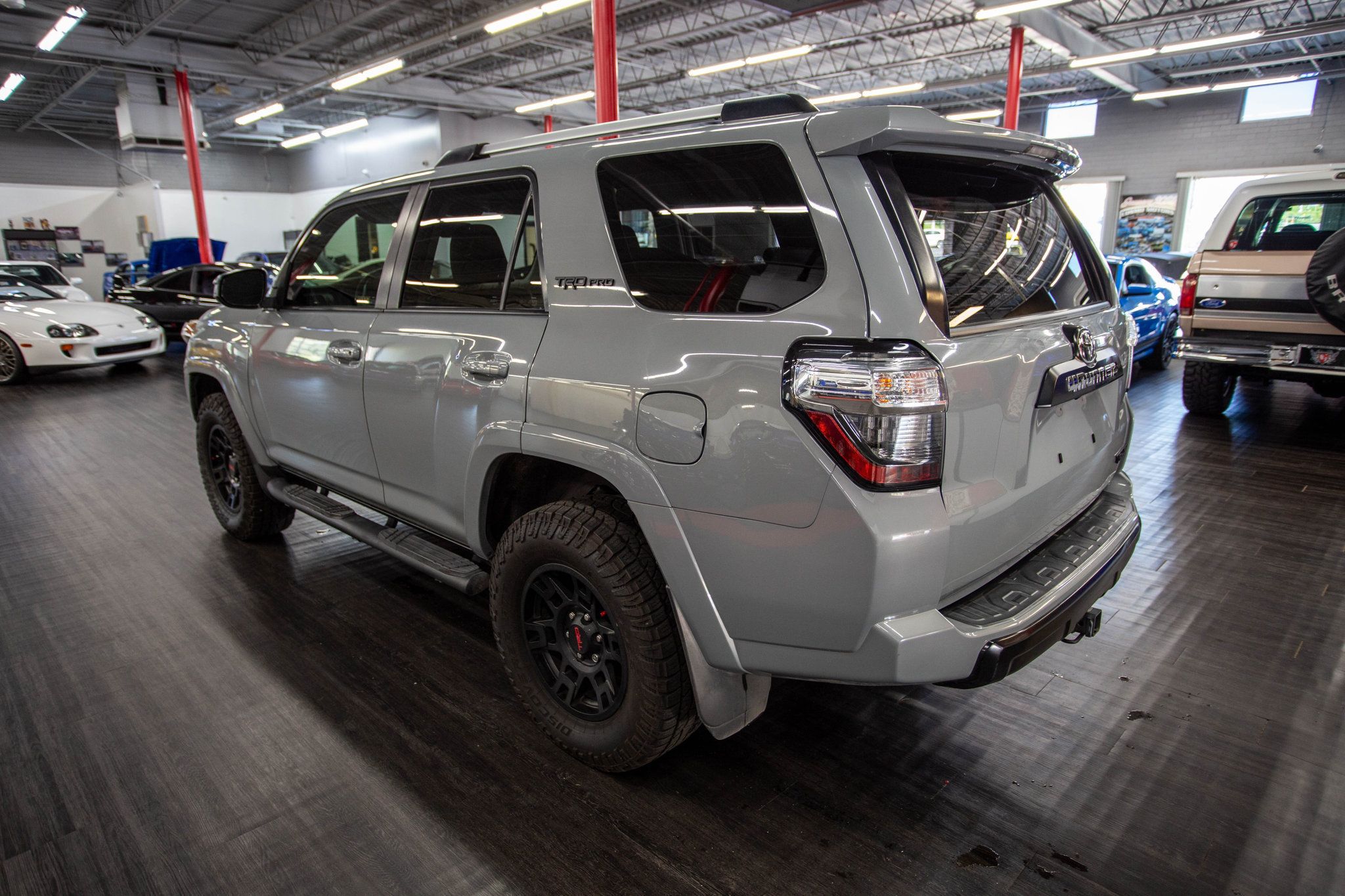 2017 Toyota 4Runner TRD Pro 4WD photo 4