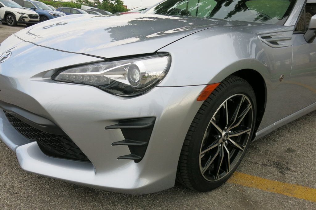 2017 Toyota GR86 Base photo 34