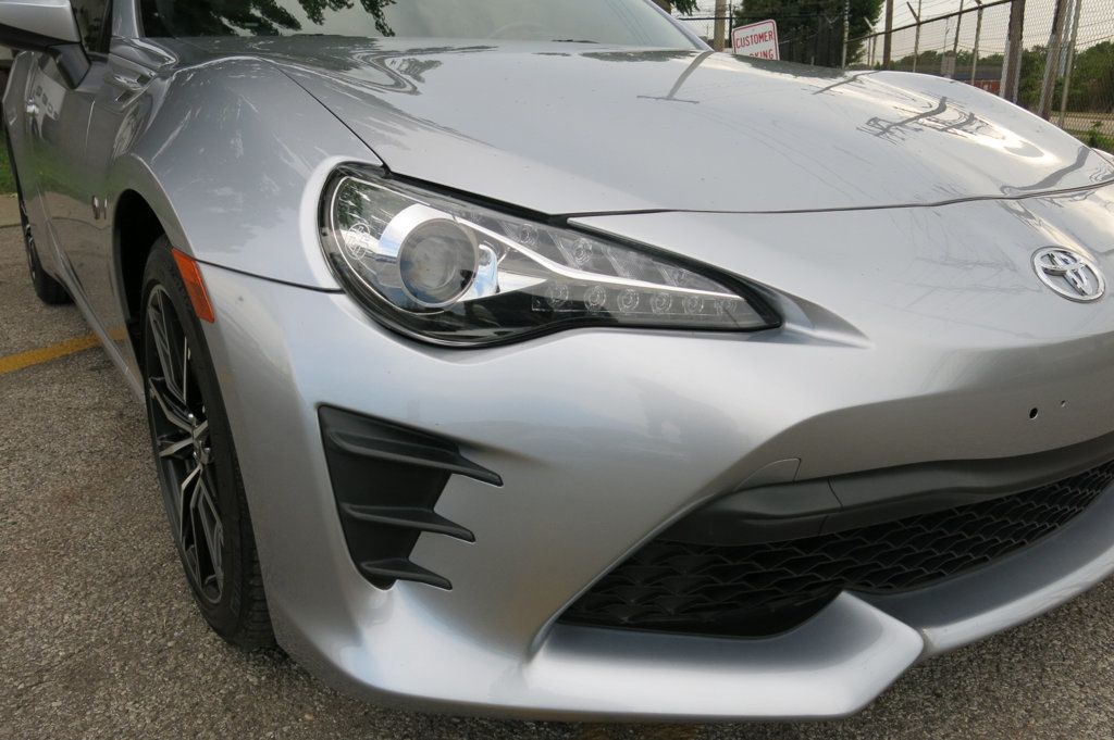 2017 Toyota GR86 Base photo 35