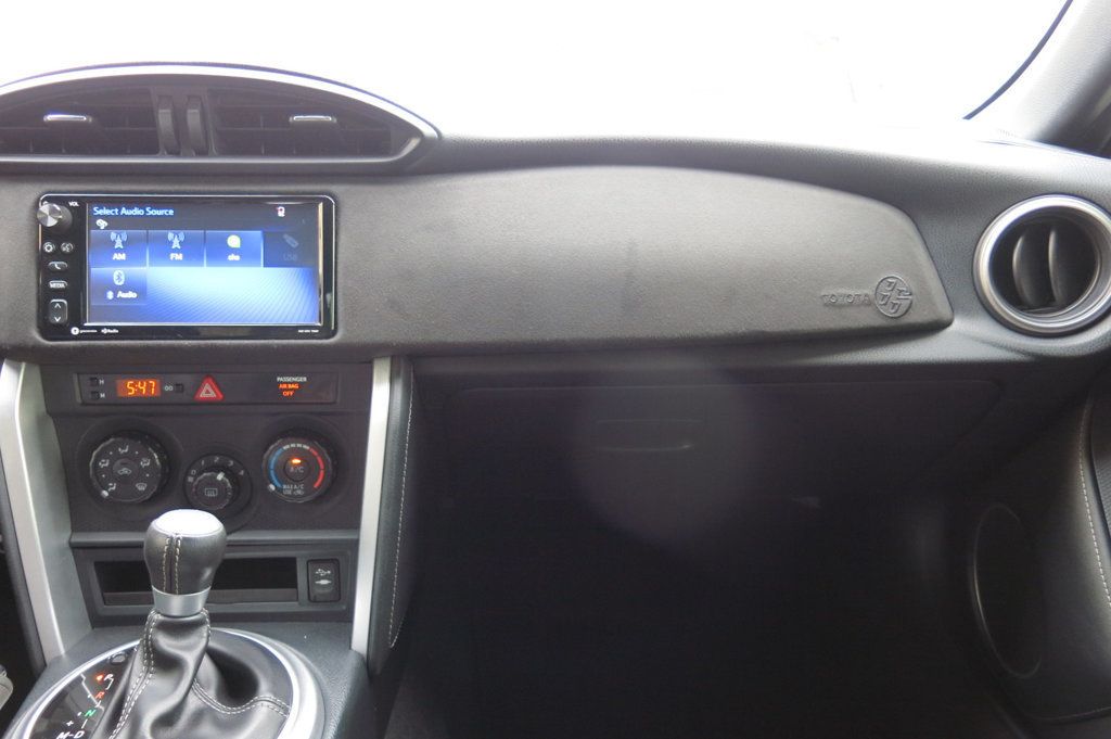 2017 Toyota GR86 Base photo 47