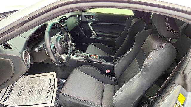 2017 Toyota 86 Automatic - 23089220 - 17