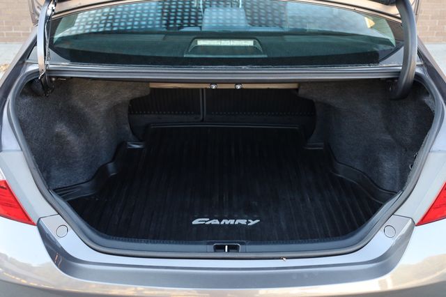 2017 Toyota Camry  - 22939909 - 11