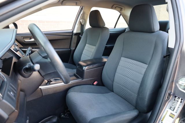 2017 Toyota Camry  - 22939909 - 15