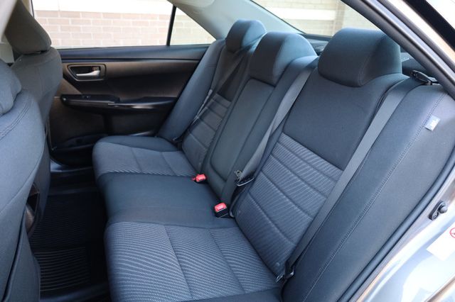 2017 Toyota Camry  - 22939909 - 19