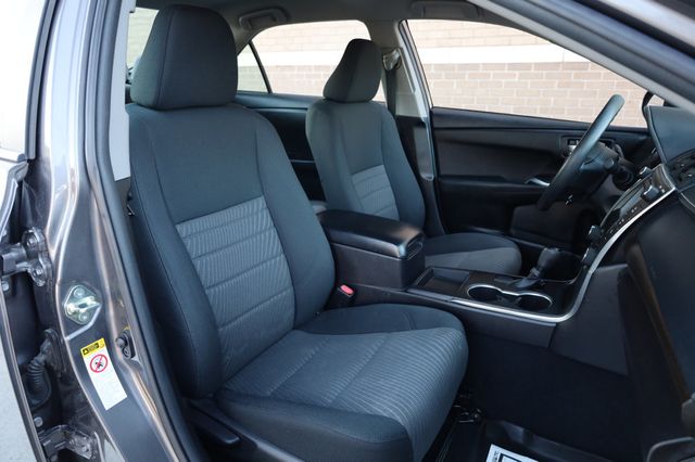 2017 Toyota Camry  - 22939909 - 25