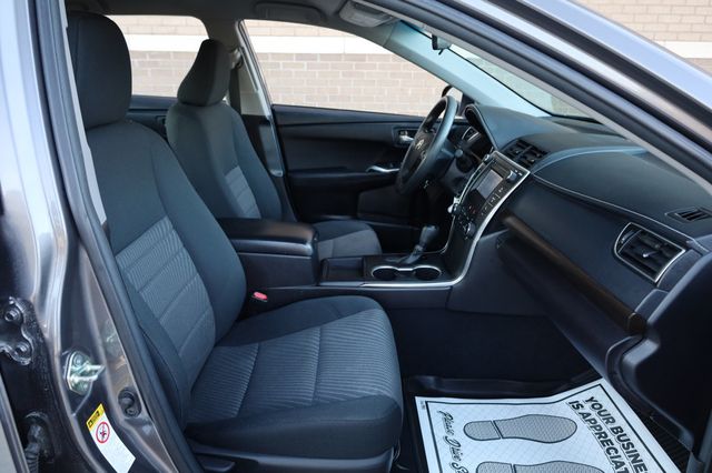 2017 Toyota Camry  - 22939909 - 26