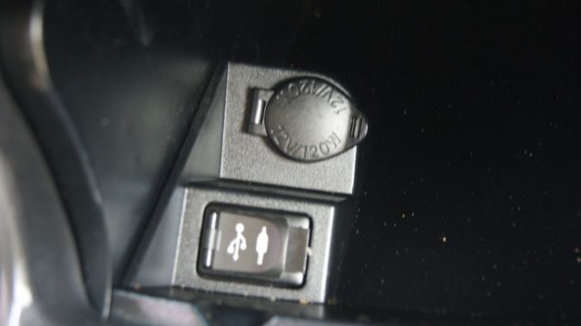 2017 Toyota Camry 3 MONTH WARRANTY , JUST SERVICED , VERY CLEAN INSIDE AND OUT  - 23012598 - 18