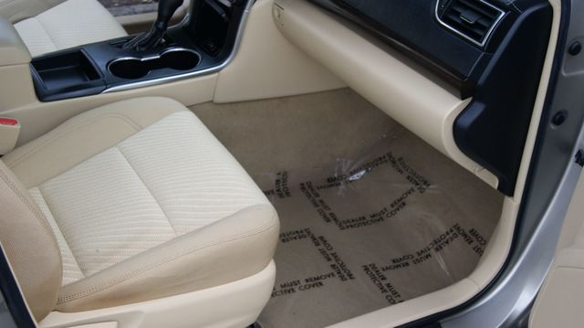 2017 Toyota Camry 3 MONTH WARRANTY , JUST SERVICED , VERY CLEAN INSIDE AND OUT  - 23012598 - 38