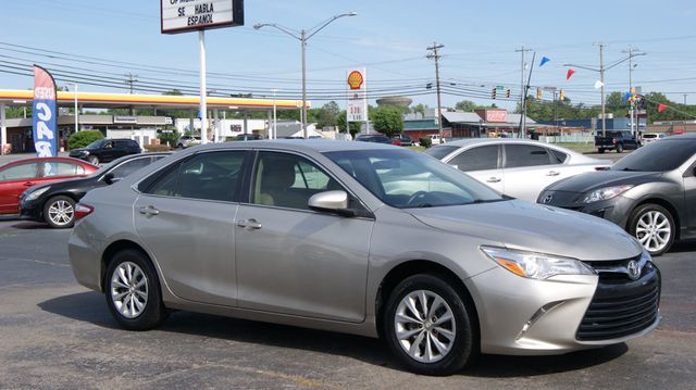 2017 Toyota Camry 3 MONTH WARRANTY , JUST SERVICED , VERY CLEAN INSIDE AND OUT  - 23012598 - 3