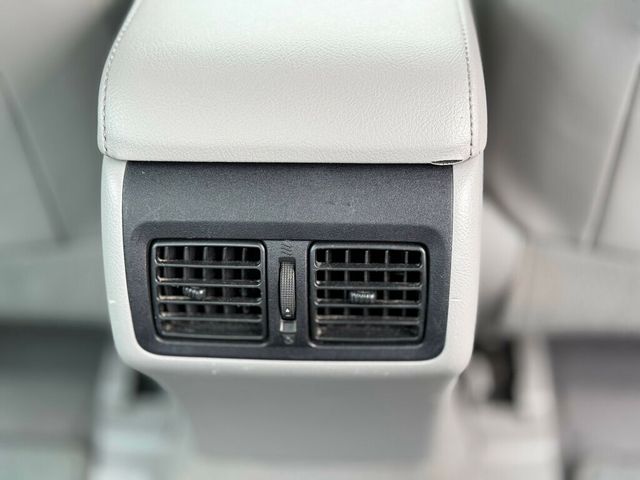 2017 Toyota Camry HYBRID - 22986388 - 20