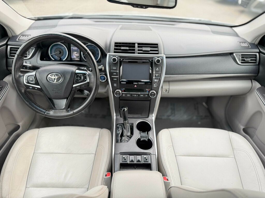 2017 Toyota Camry HYBRID - 22986388 - 21