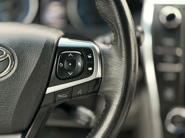 2017 Toyota Camry HYBRID - 22986388 - 24