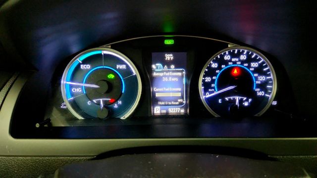 2017 Toyota Camry Hybrid LE CVT - 23040983 - 13