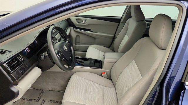 2017 Toyota Camry Hybrid LE CVT - 23040983 - 18