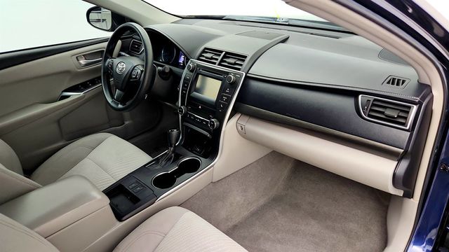 2017 Toyota Camry Hybrid LE CVT - 23040983 - 23