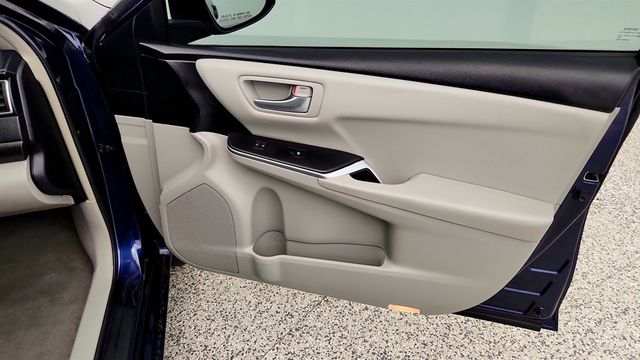 2017 Toyota Camry Hybrid LE CVT - 23040983 - 24